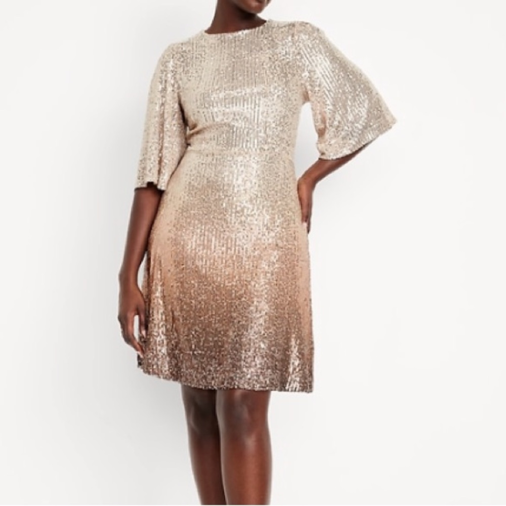 Elegant Sequin Dress in Gold